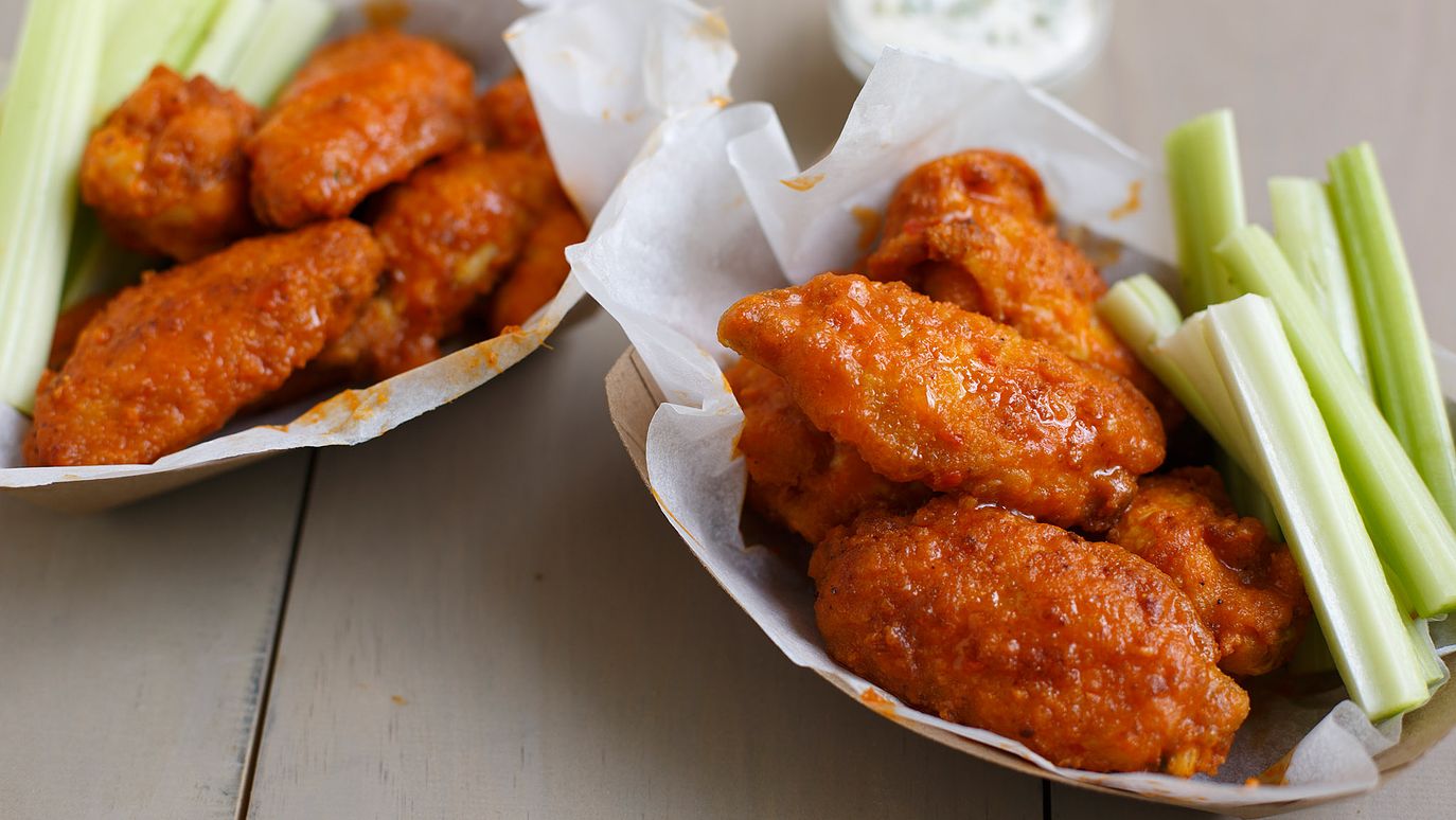 CAJUN BUFFALO CHICKEN WINGS